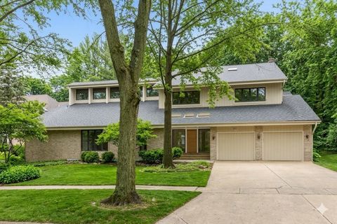 Tiny photo for 371 W Arboretum Circle, Wheaton, IL 60189 (MLS # 12588986)