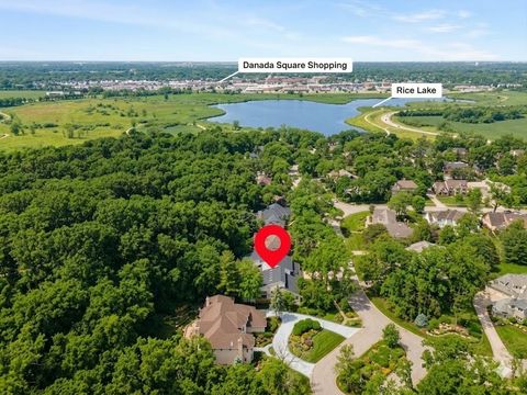 Tiny photo for 371 W Arboretum Circle, Wheaton, IL 60189 (MLS # 12588986)