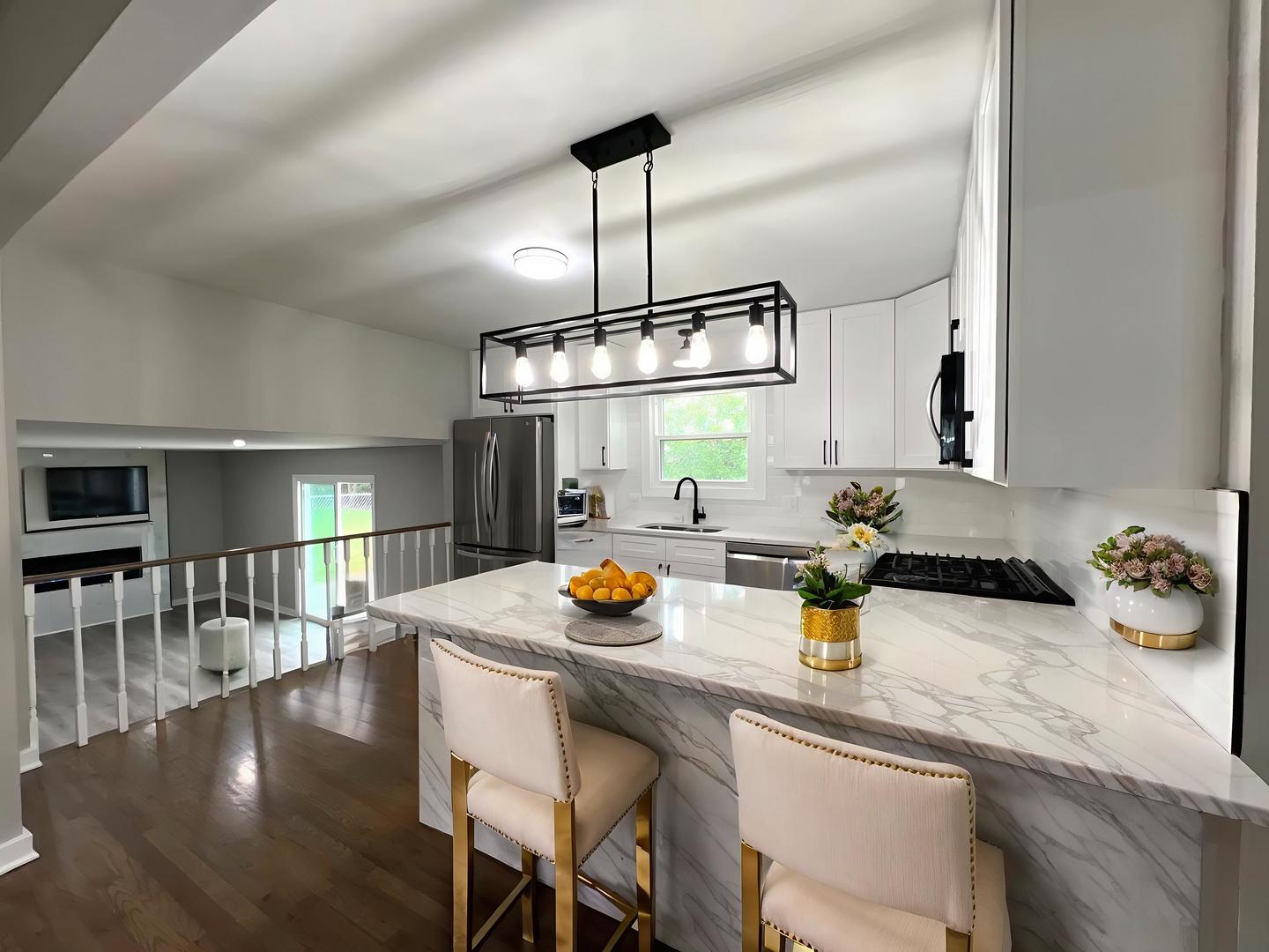 5115 Roberta Lane