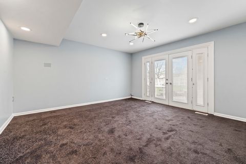 Tiny photo for 161 Oakwood Drive, Bolingbrook, IL 60440 (MLS # 12615165)