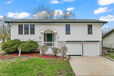 Photo of 161 Oakwood Drive, Bolingbrook, IL 60440 (MLS # 12615165)