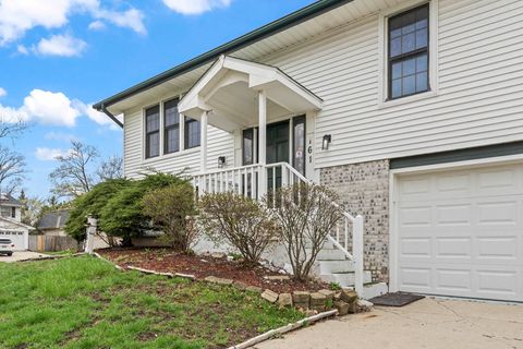 Tiny photo for 161 Oakwood Drive, Bolingbrook, IL 60440 (MLS # 12615165)