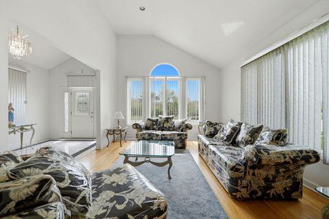 Tiny photo for 6916 W Forest Preserve Drive, Harwood Heights, IL 60706 (MLS # 12653100)
