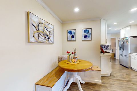 Tiny photo for 254 Harmony Lane, Elk Grove Village, IL 60007 (MLS # 12622553)