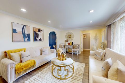 Tiny photo for 254 Harmony Lane, Elk Grove Village, IL 60007 (MLS # 12622553)