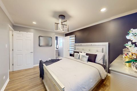 Tiny photo for 254 Harmony Lane, Elk Grove Village, IL 60007 (MLS # 12622553)