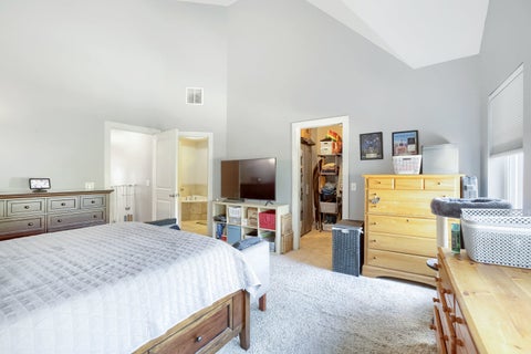 Tiny photo for 1127 E Prairie Avenue, Des Plaines, IL 60016 (MLS # 12740880)