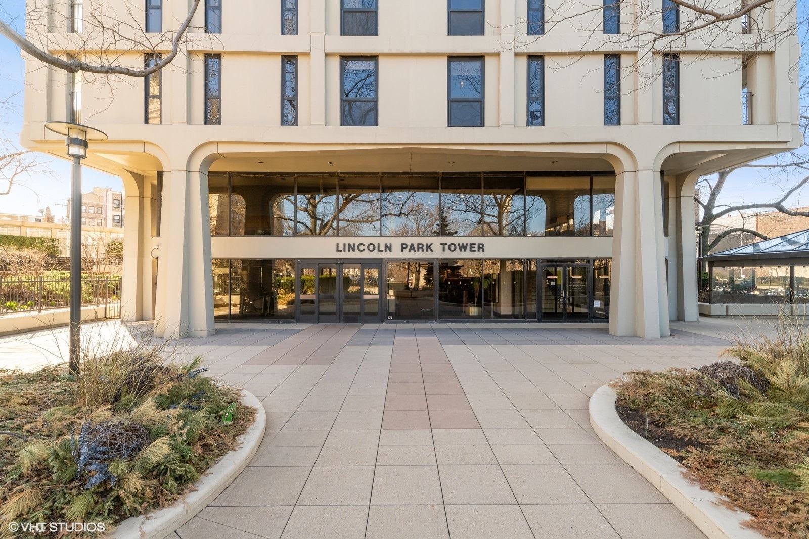 1960 N Lincoln Park West 3011
