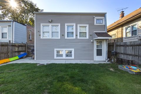 Tiny photo for 2523 S 58TH Court, Cicero, IL 60804 (MLS # 12518515)