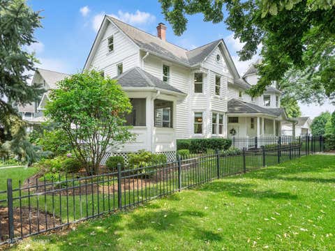 Tiny photo for Hinsdale, IL 60521 (MLS # 12722615)