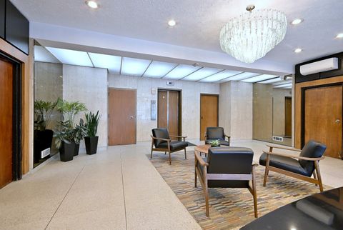 Tiny photo for 222 N Marion Street #2I, Oak Park, IL 60302 (MLS # 12619722)