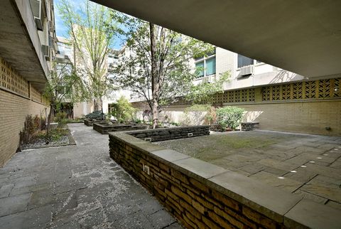 Tiny photo for 222 N Marion Street #2I, Oak Park, IL 60302 (MLS # 12619722)