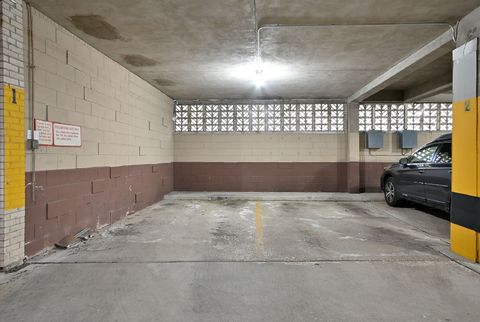 Tiny photo for 222 N Marion Street #2I, Oak Park, IL 60302 (MLS # 12619722)