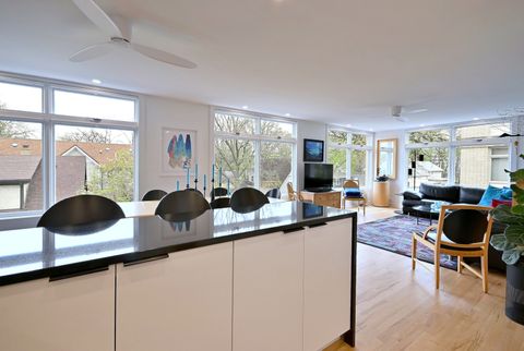 Tiny photo for 222 N Marion Street #2I, Oak Park, IL 60302 (MLS # 12619722)