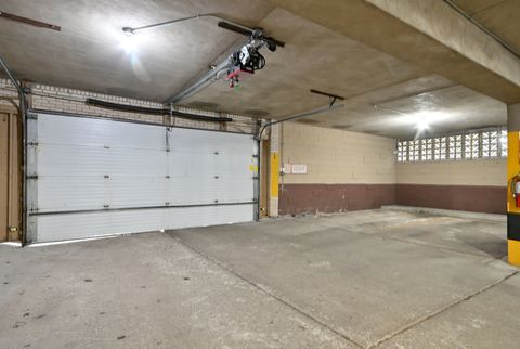 Tiny photo for 222 N Marion Street #2I, Oak Park, IL 60302 (MLS # 12619722)