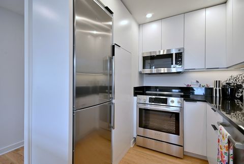 Tiny photo for 222 N Marion Street #2I, Oak Park, IL 60302 (MLS # 12619722)