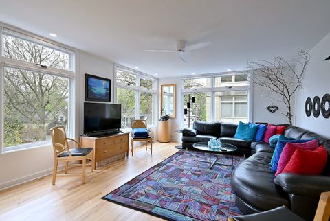 Tiny photo for 222 N Marion Street #2I, Oak Park, IL 60302 (MLS # 12619722)