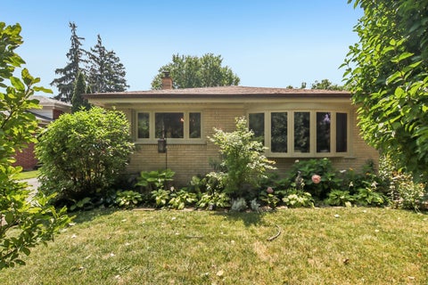 Photo of 205 Glenview Road, Glenview, IL 60025 (MLS # 12714765)