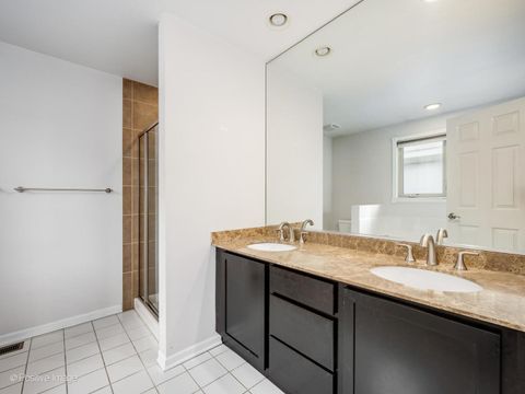 Tiny photo for 66 W 15TH Street, Chicago, IL 60605 (MLS # 12479854)