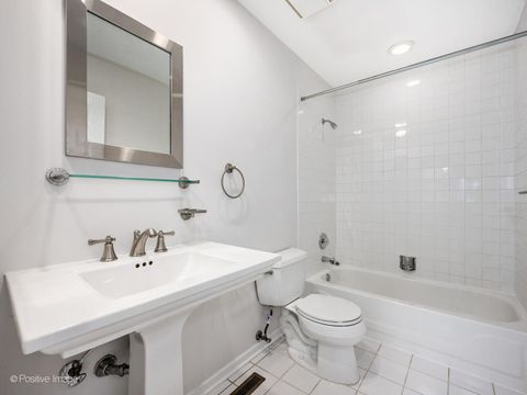 Tiny photo for 66 W 15TH Street, Chicago, IL 60605 (MLS # 12479854)