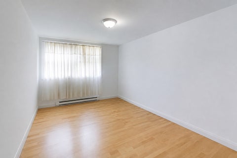 Tiny photo for 2622 W Catalpa Avenue #8, Chicago, IL 60625 (MLS # 12727738)