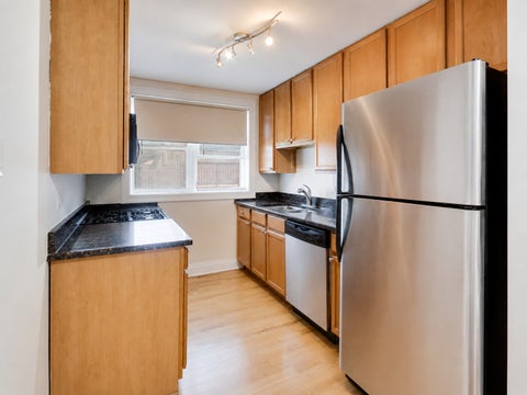 Tiny photo for 2622 W Catalpa Avenue #8, Chicago, IL 60625 (MLS # 12727738)