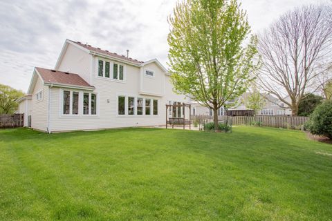 Tiny photo for 2189 AVALON Drive, Buffalo Grove, IL 60089 (MLS # 12616238)