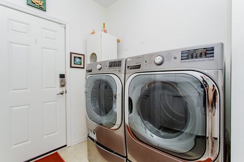 Tiny photo for 2189 AVALON Drive, Buffalo Grove, IL 60089 (MLS # 12616238)
