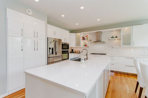Tiny photo for 2189 AVALON Drive, Buffalo Grove, IL 60089 (MLS # 12616238)