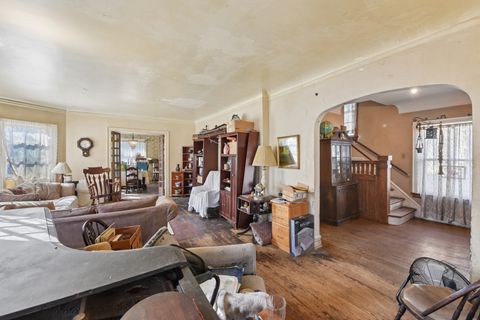 Tiny photo for 325 S Elmwood Avenue, Oak Park, IL 60302 (MLS # 12583316)