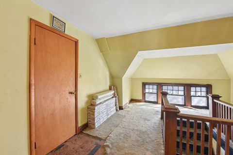 Tiny photo for 325 S Elmwood Avenue, Oak Park, IL 60302 (MLS # 12583316)