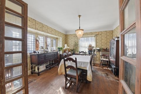 Tiny photo for 325 S Elmwood Avenue, Oak Park, IL 60302 (MLS # 12583316)