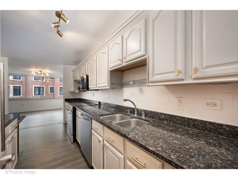 Tiny photo for 1 E Schiller Street #3C, Chicago, IL 60610 (MLS # 12583788)