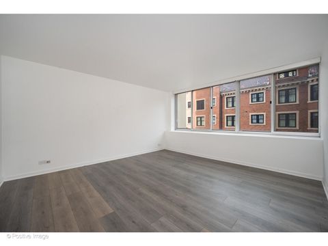 Tiny photo for 1 E Schiller Street #3C, Chicago, IL 60610 (MLS # 12583788)