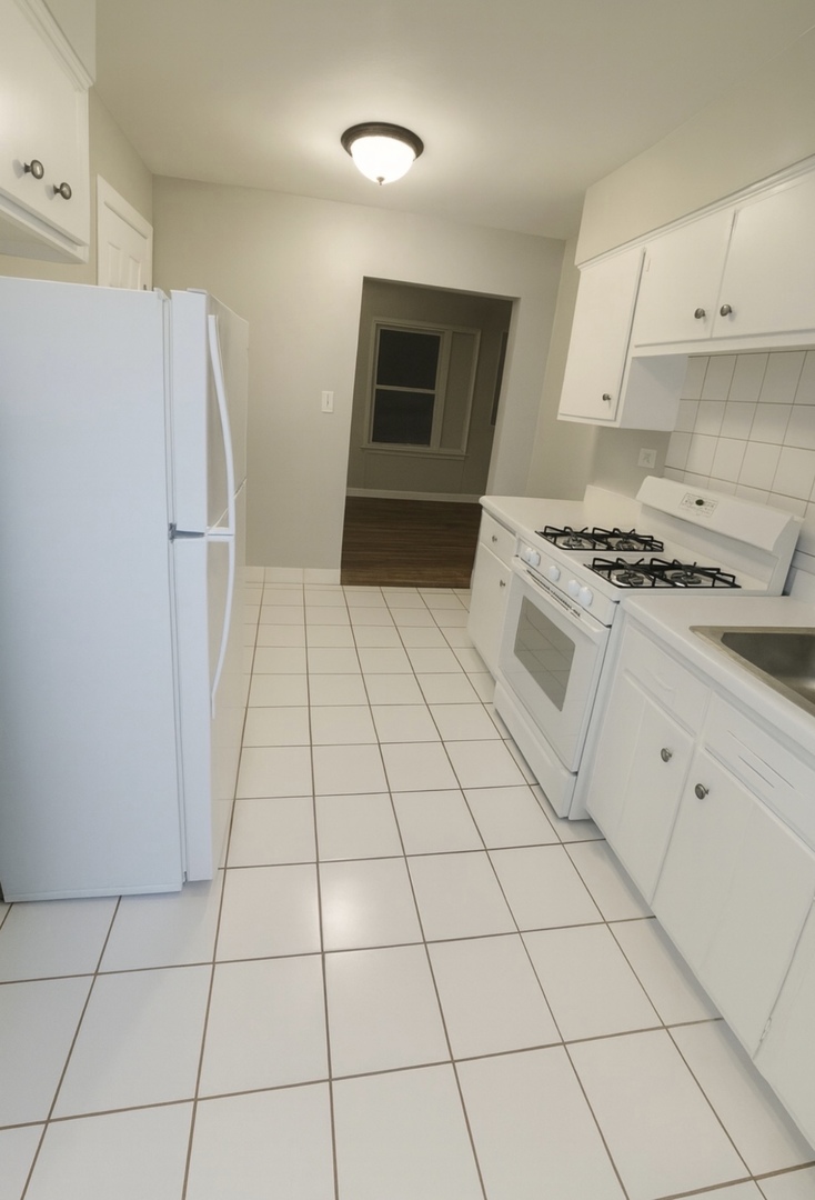 14547 S Blaine Avenue