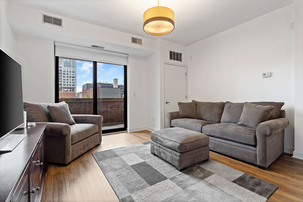 451 W HURON Street 505