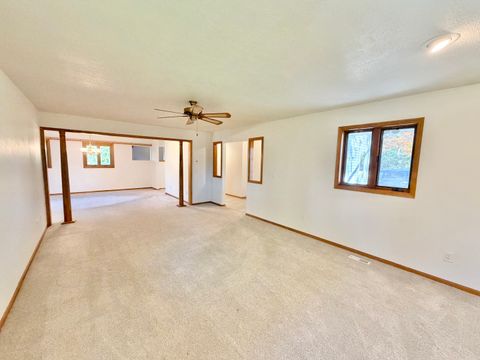 Tiny photo for 4893 Huxley Drive, Rockford, IL 61101 (MLS # 12490338)