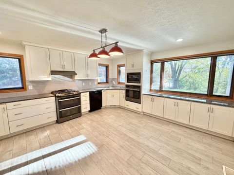 Tiny photo for 4893 Huxley Drive, Rockford, IL 61101 (MLS # 12490338)