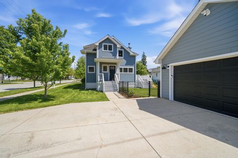 Tiny photo for 116 N Pine Avenue, Arlington Heights, IL 60004 (MLS # 12663235)