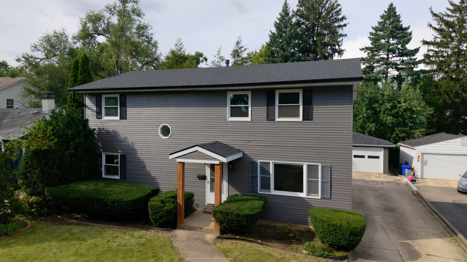 829 E Evergreen Street
