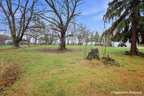 Tiny photo for 9712 Saint Albans Street, Hebron, IL 60034 (MLS # 12603170)