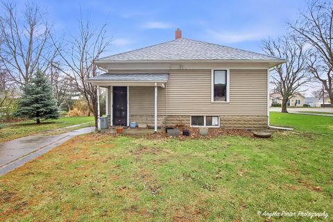 Tiny photo for 9712 Saint Albans Street, Hebron, IL 60034 (MLS # 12603170)