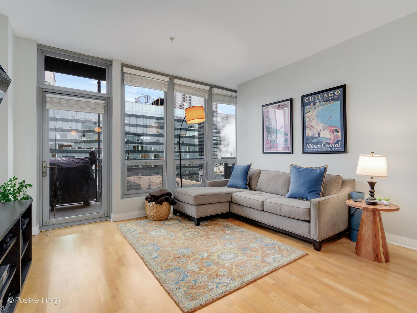 565 W QUINCY Street 1602