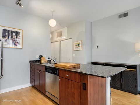 Tiny photo for 565 W QUINCY Street #1602, Chicago, IL 60661 (MLS # 12612091)