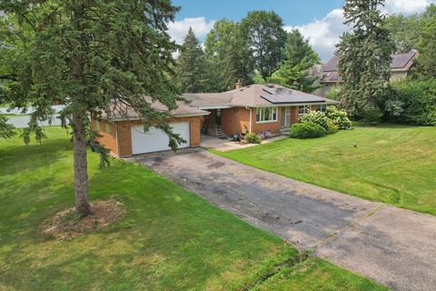 Tiny photo for 23W285 Armitage Avenue, Glen Ellyn, IL 60137 (MLS # 12436908)