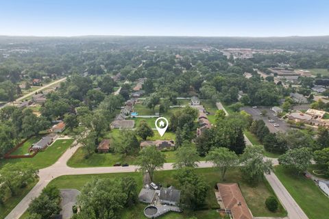 Tiny photo for 23W285 Armitage Avenue, Glen Ellyn, IL 60137 (MLS # 12436908)