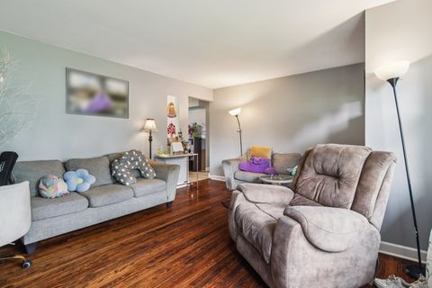 Tiny photo for 23W285 Armitage Avenue, Glen Ellyn, IL 60137 (MLS # 12436908)