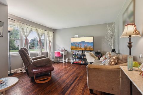 Tiny photo for 23W285 Armitage Avenue, Glen Ellyn, IL 60137 (MLS # 12436908)