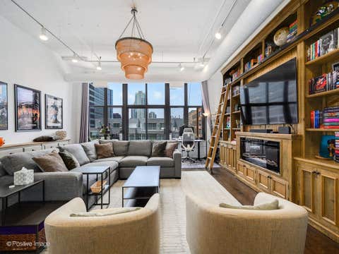 Tiny photo for Chicago, IL 60654 (MLS # 12714066)