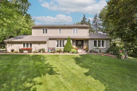 110 Tudor Drive Barrington IL 60010